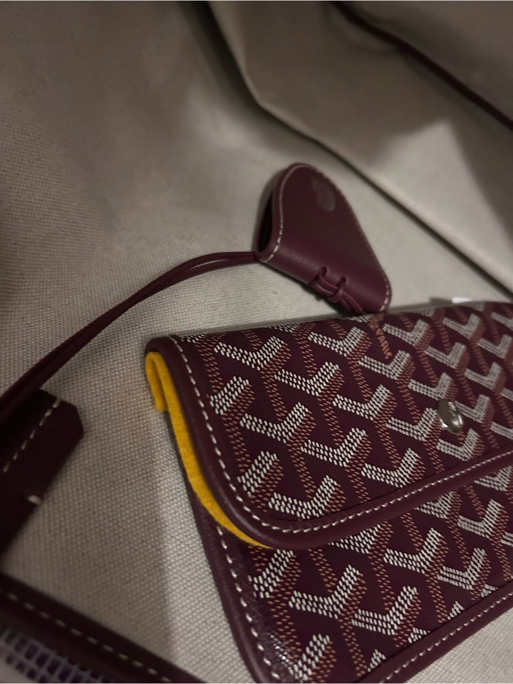 Goyard's most celebrated shopper tote
on its largest size. - Picture 8 of 8